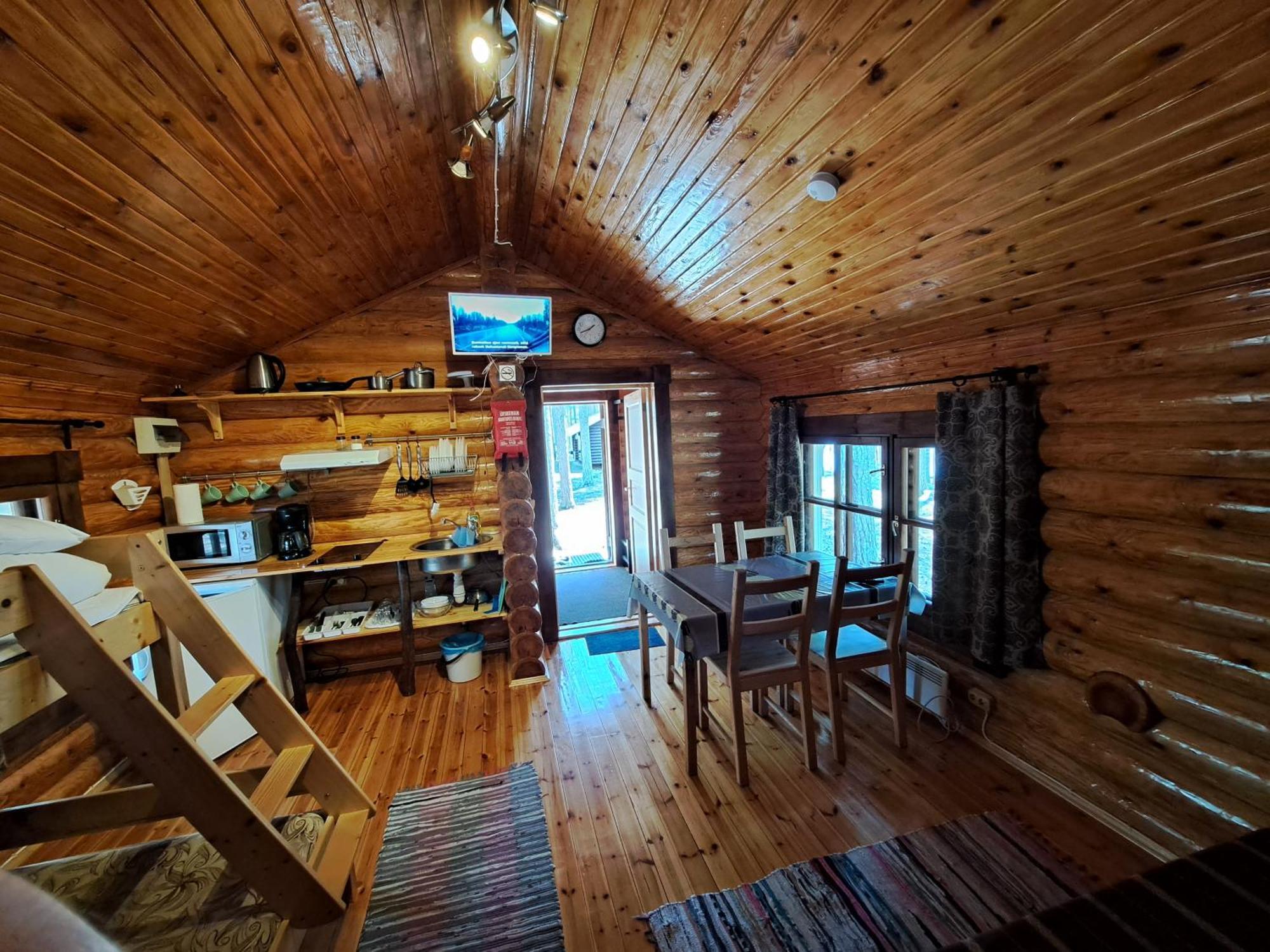 Laahtanen Camping Ristijarvi Bilik gambar